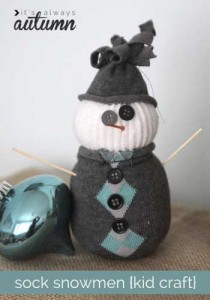\"sock-snowmen-snowman-easy-DIY-craft-christmas\"